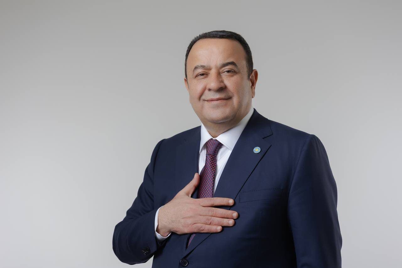 Adnan Beker