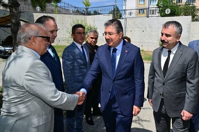 Vali Yılmaz