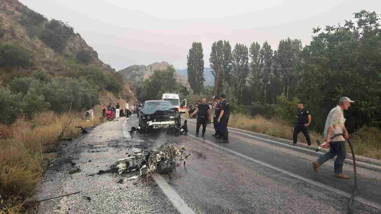 Eskişehir-Bilecik Yolunda Çarpışma: 1 Ölü