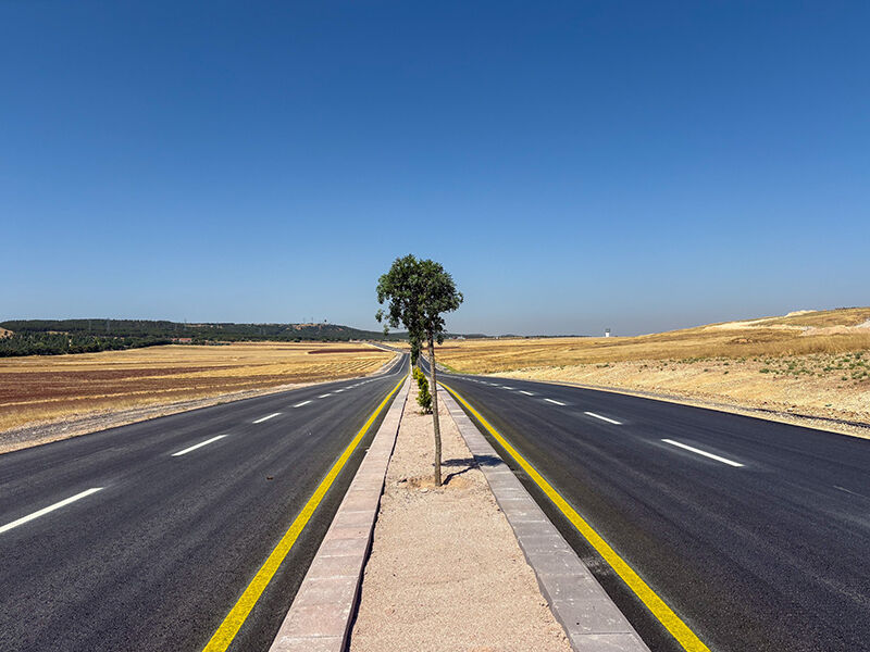 Bakimi Tamamlanan Yollar Çi̇zgi̇leri̇yle Güvenli̇ Hale Geli̇yor (2)