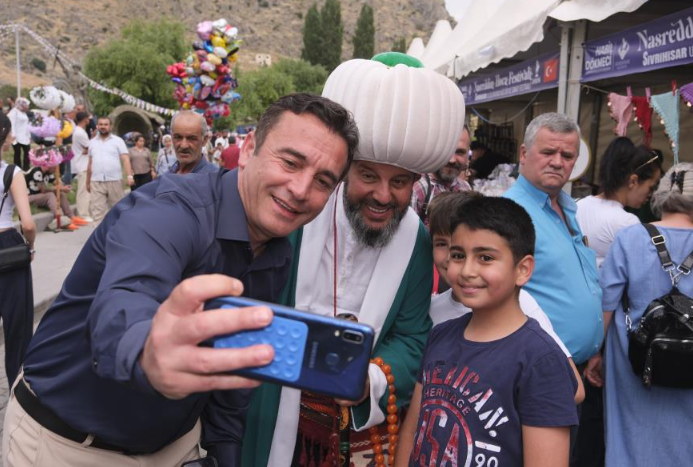 Habil Dökmeci