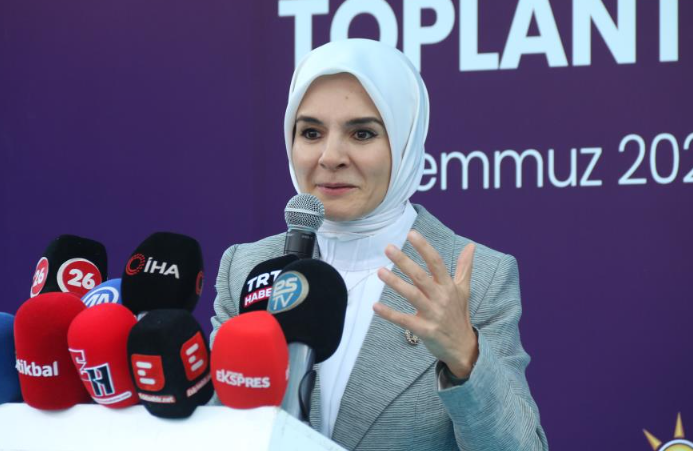Bakan Mahinur Özdemir Göktaş