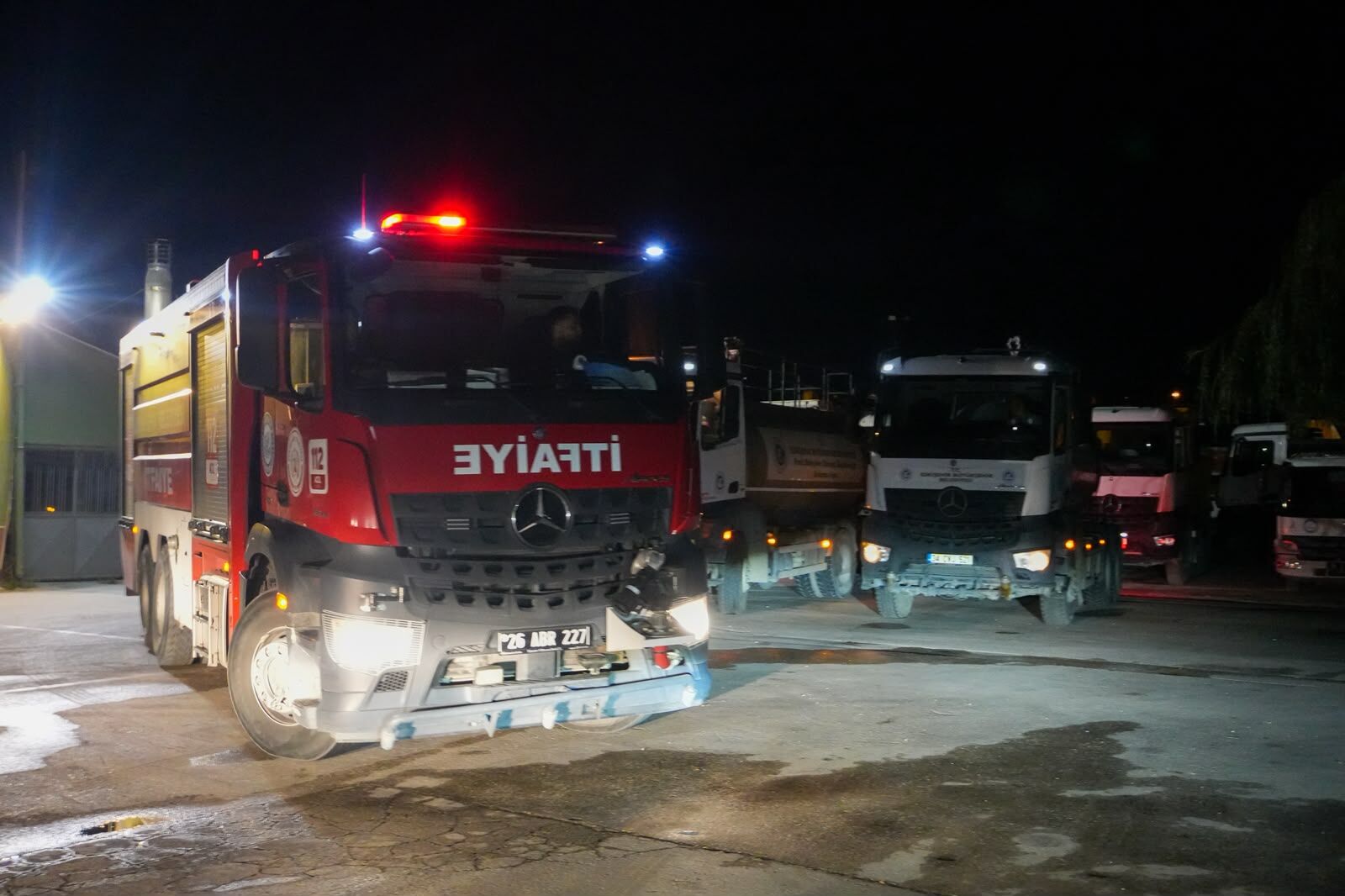 Eski̇şehi̇r İtfai̇yesi̇, Aydin Çi̇ne’deki̇ Orman Yanginina Destek İçi̇n Yola Çikti (3)
