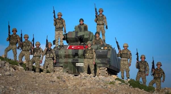 Türk Askeri