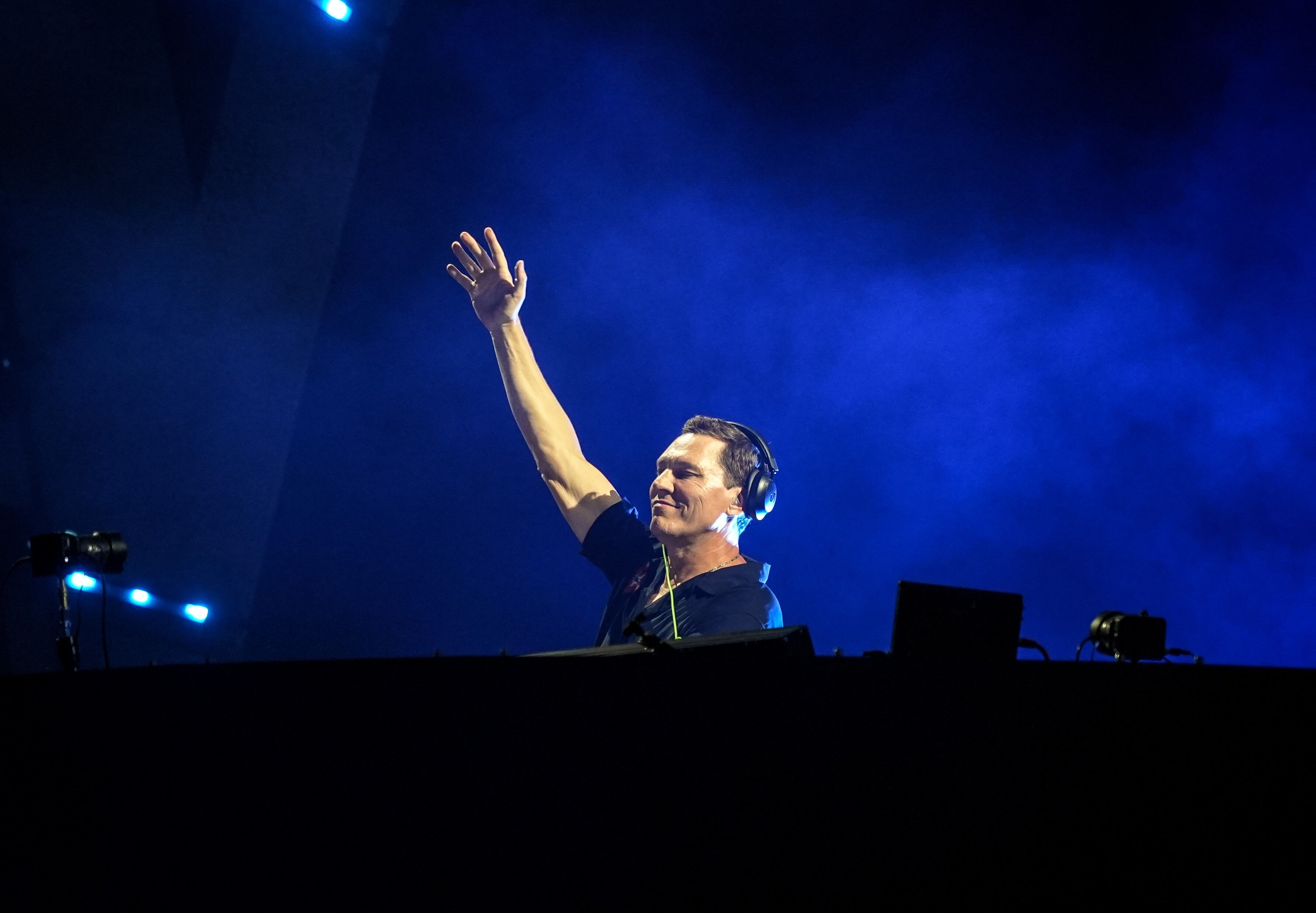 Tiesto İstanbul’da hayranlarıyla buluştu!