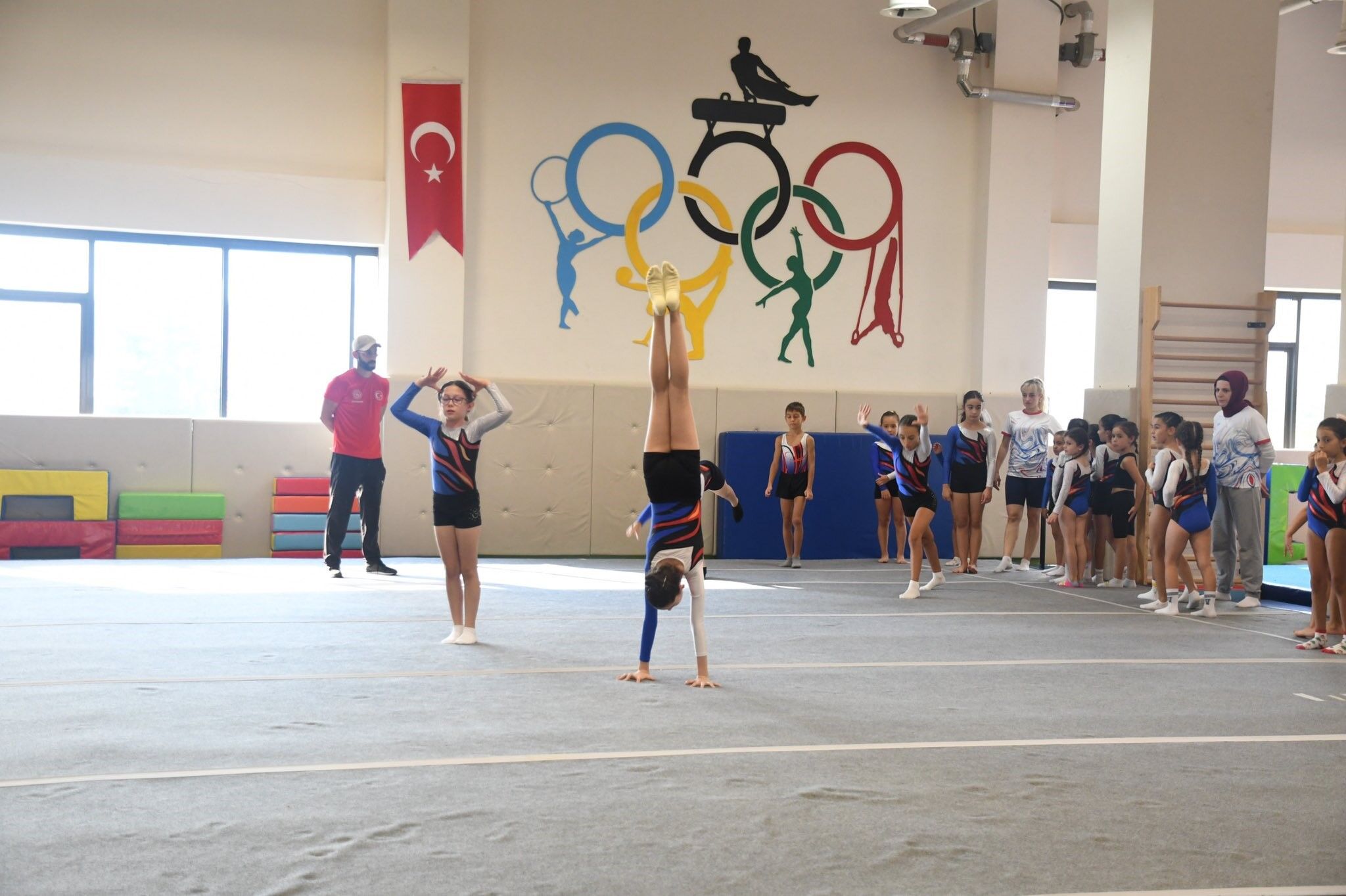 CİMNASTİKÇİ