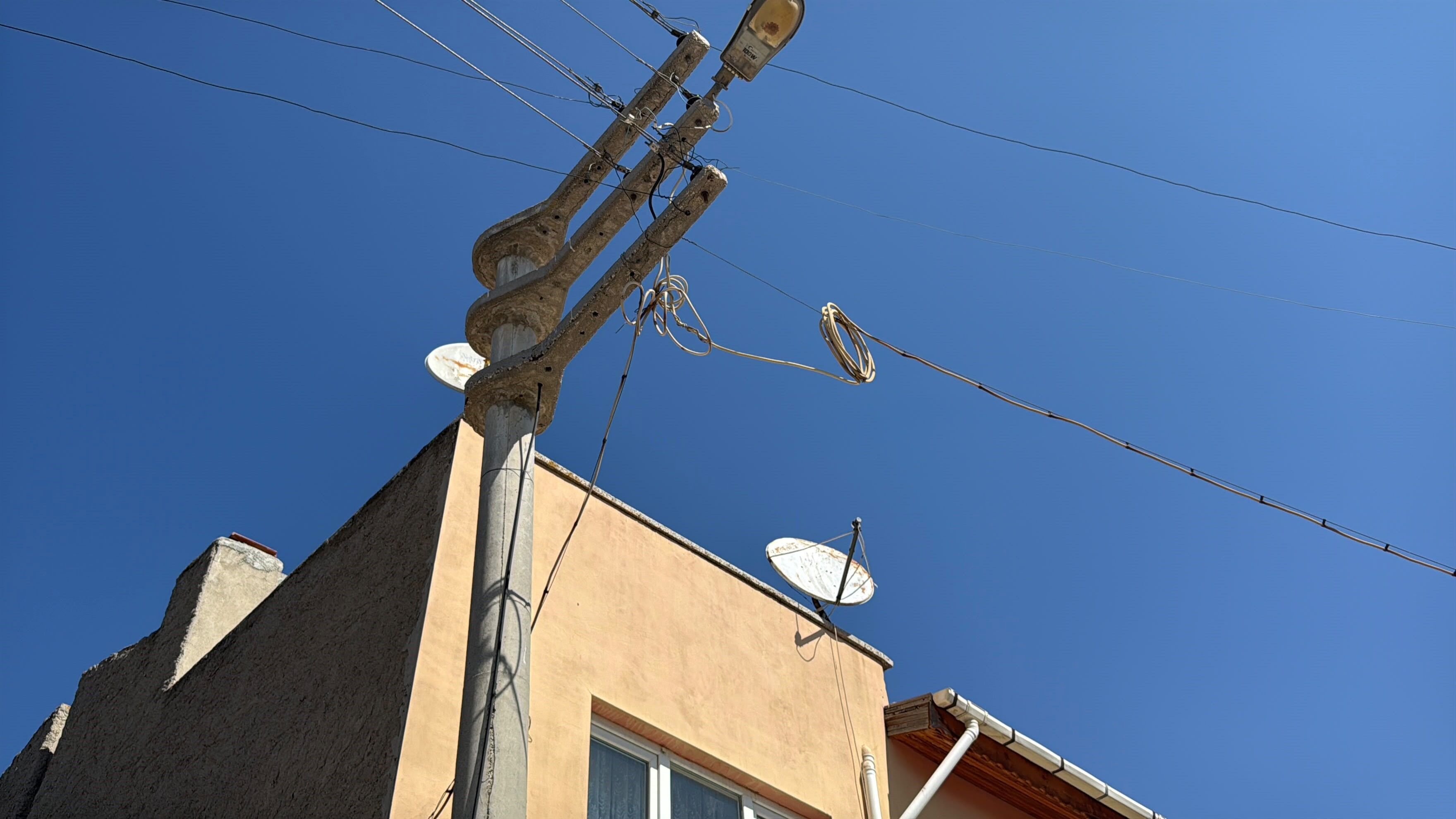 Elektrik Direği
