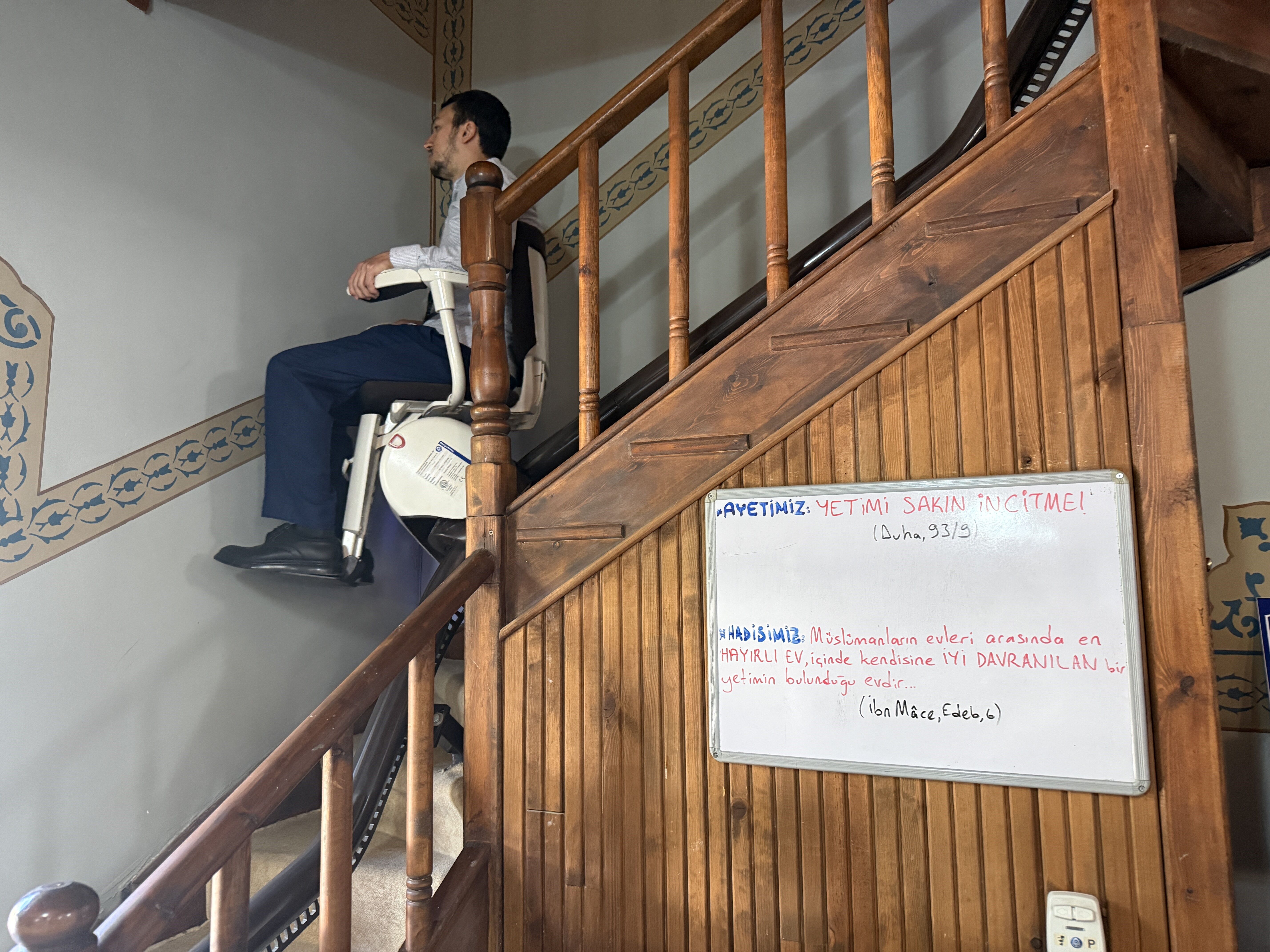 A W774138 05