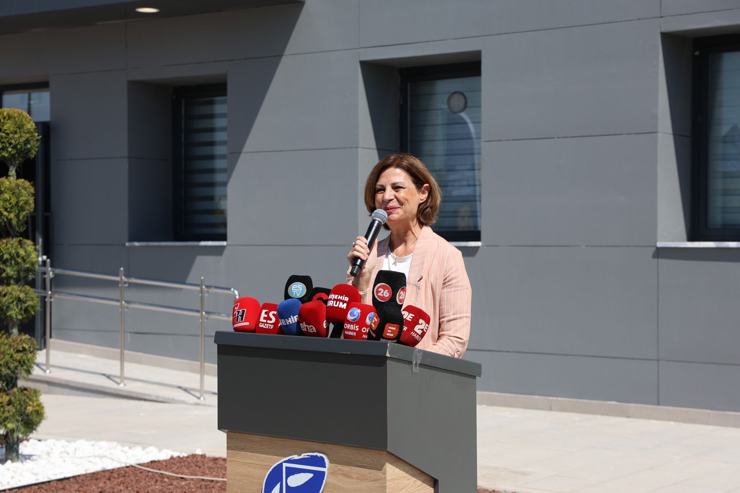 Ayşe Ünlüce