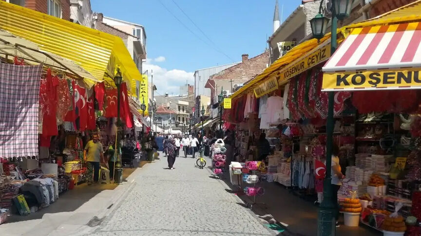 Tarihi Taşbaşı Çarşısı