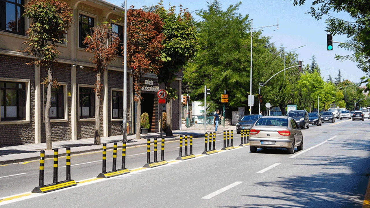Eskisehirde Ataturk Caddesi