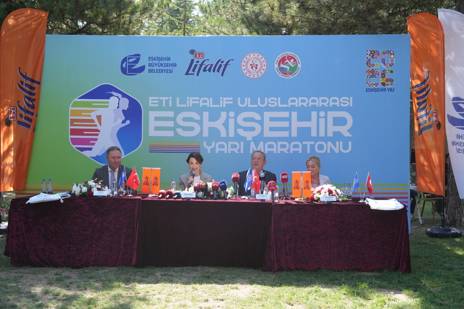 Eti̇ Li̇fali̇f Uluslararasi