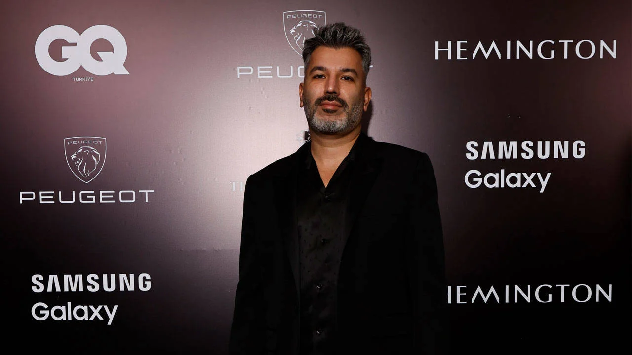 Manifest Grubunun Menajeri Tolga Akış