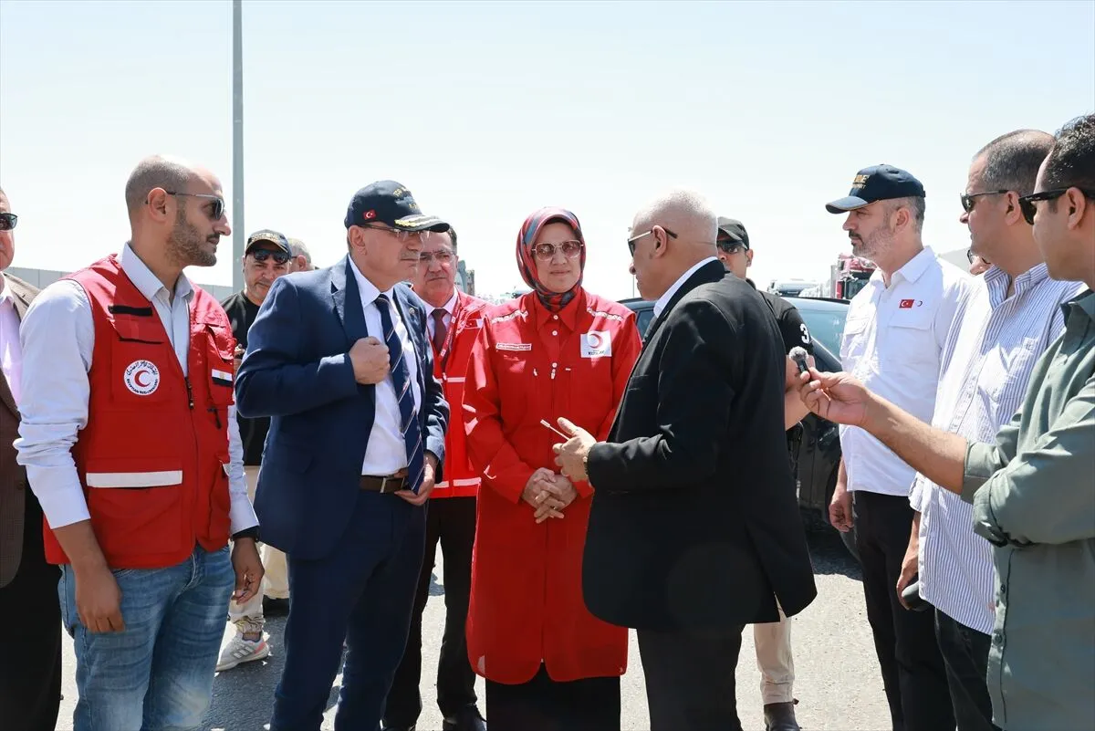 Türk Kızılay Gazze’ye Günlük 600 Yerine 100 Tır Giriyor (1)