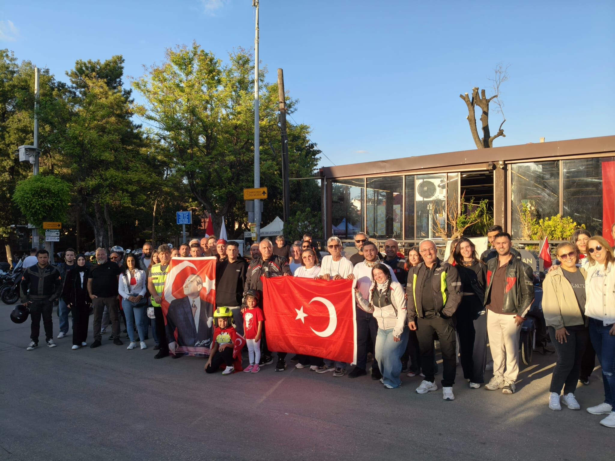 Bisiklet Turu ve Motor Korteji