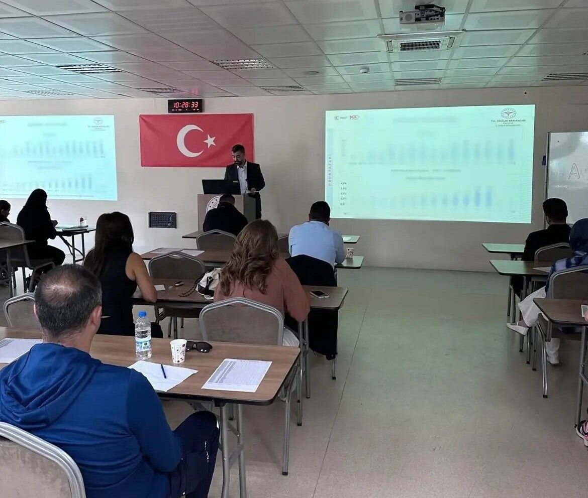 Eskişehir’de Başarılı Acil Sağlık Ekiplerine Teşekkür Belgesi Verildi
