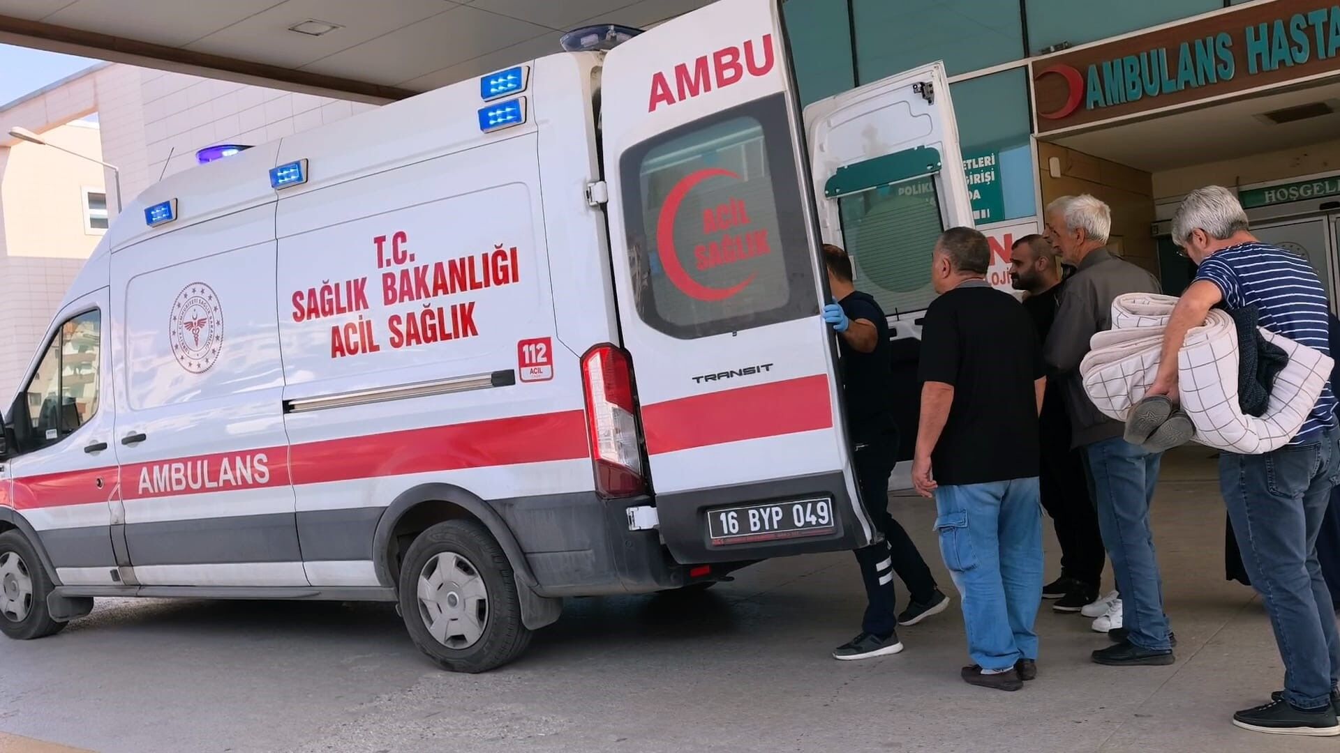 İnegöl'de Sobadan Sızan Gazdan Etkilenen Çift Tedavi Altında