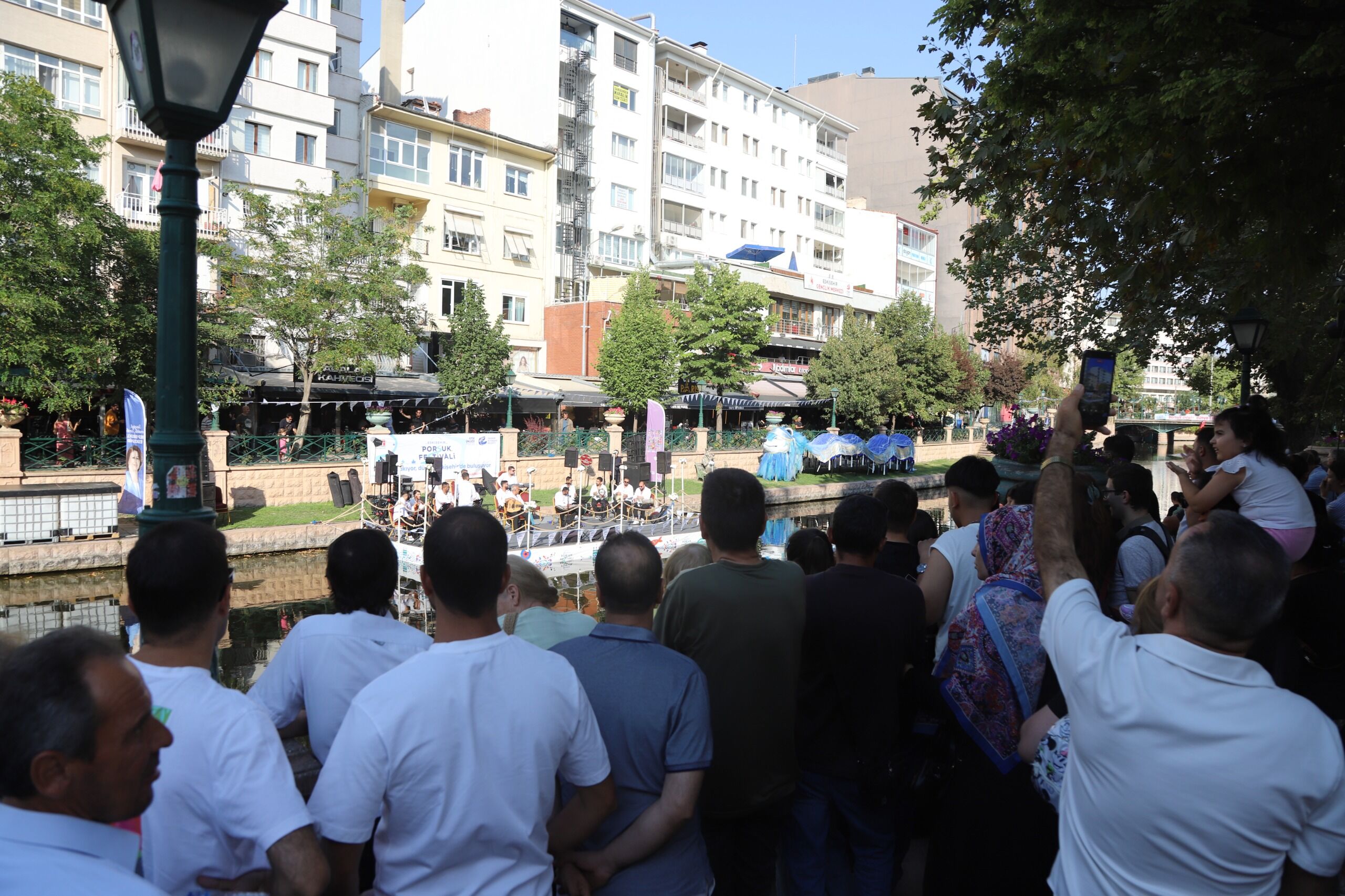 Adalar Müzi̇k Ve Sanatla Şenlendi̇ 