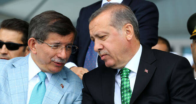 Ahmet Davutoğlu, Cumhurbaşkanı Erdoğan'ı Oğlunun Nikâhına Davet Etti