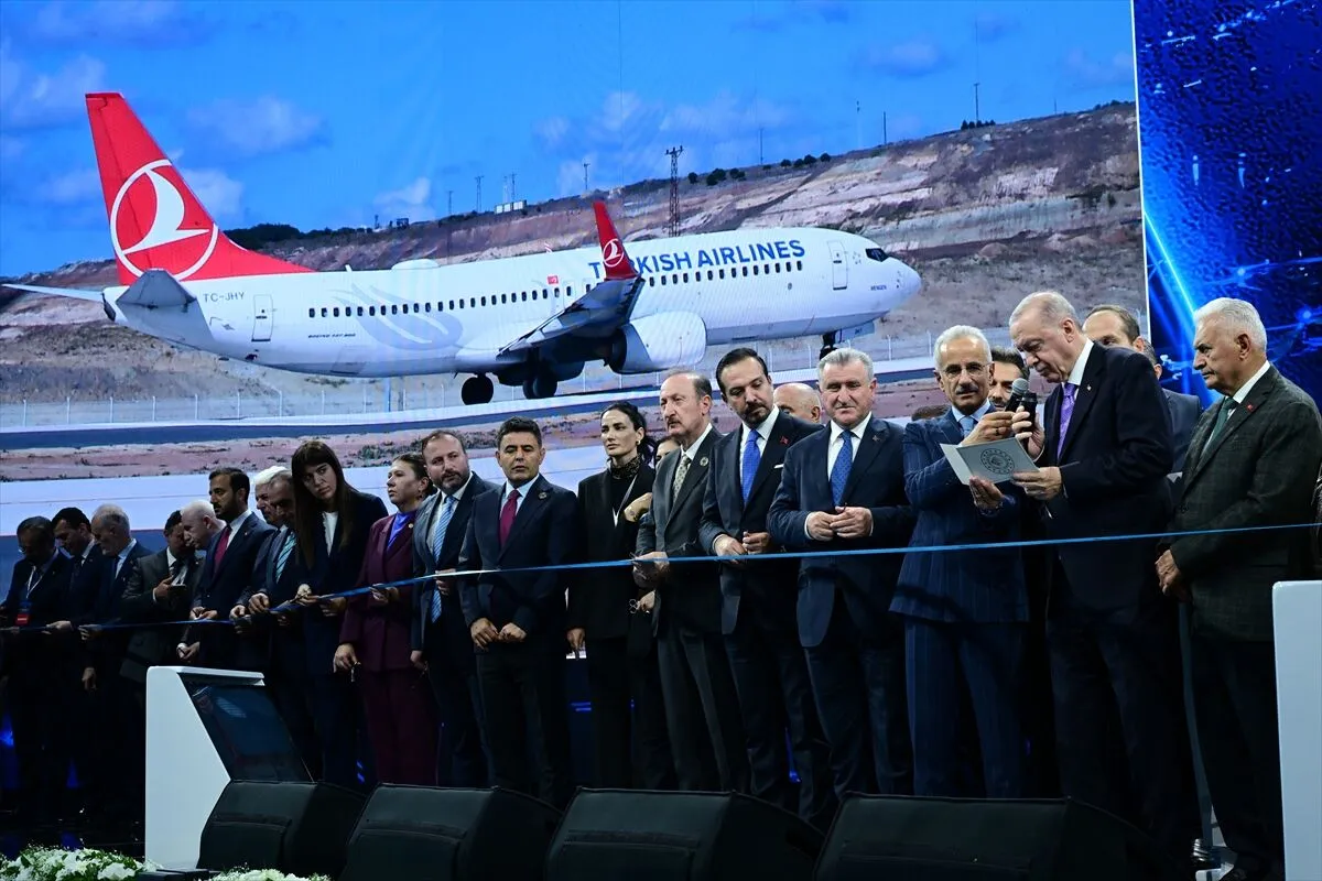 İstanbul Havalimanı'nın 4. Ana Pisti Törenle Açıldı (7)