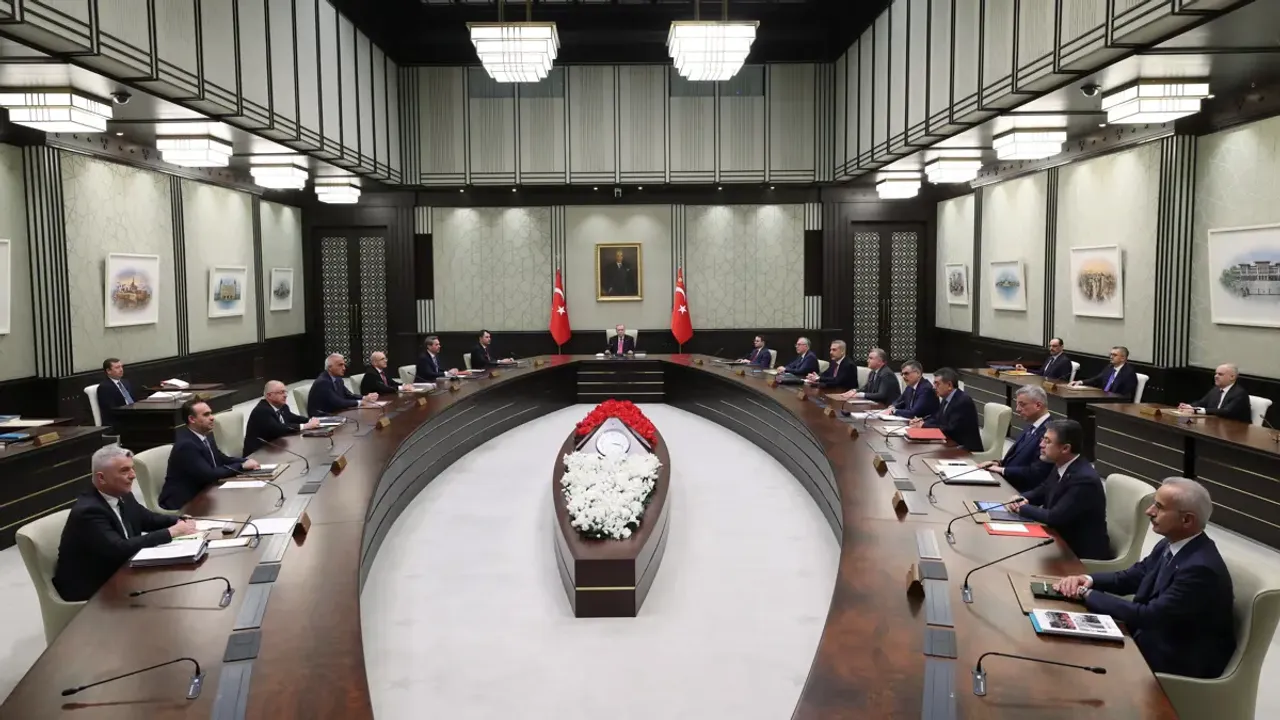 Kabine yarın Beştepe’de toplanıyor: Gündemde fon soruşturması ve Terörsüz Türkiye var