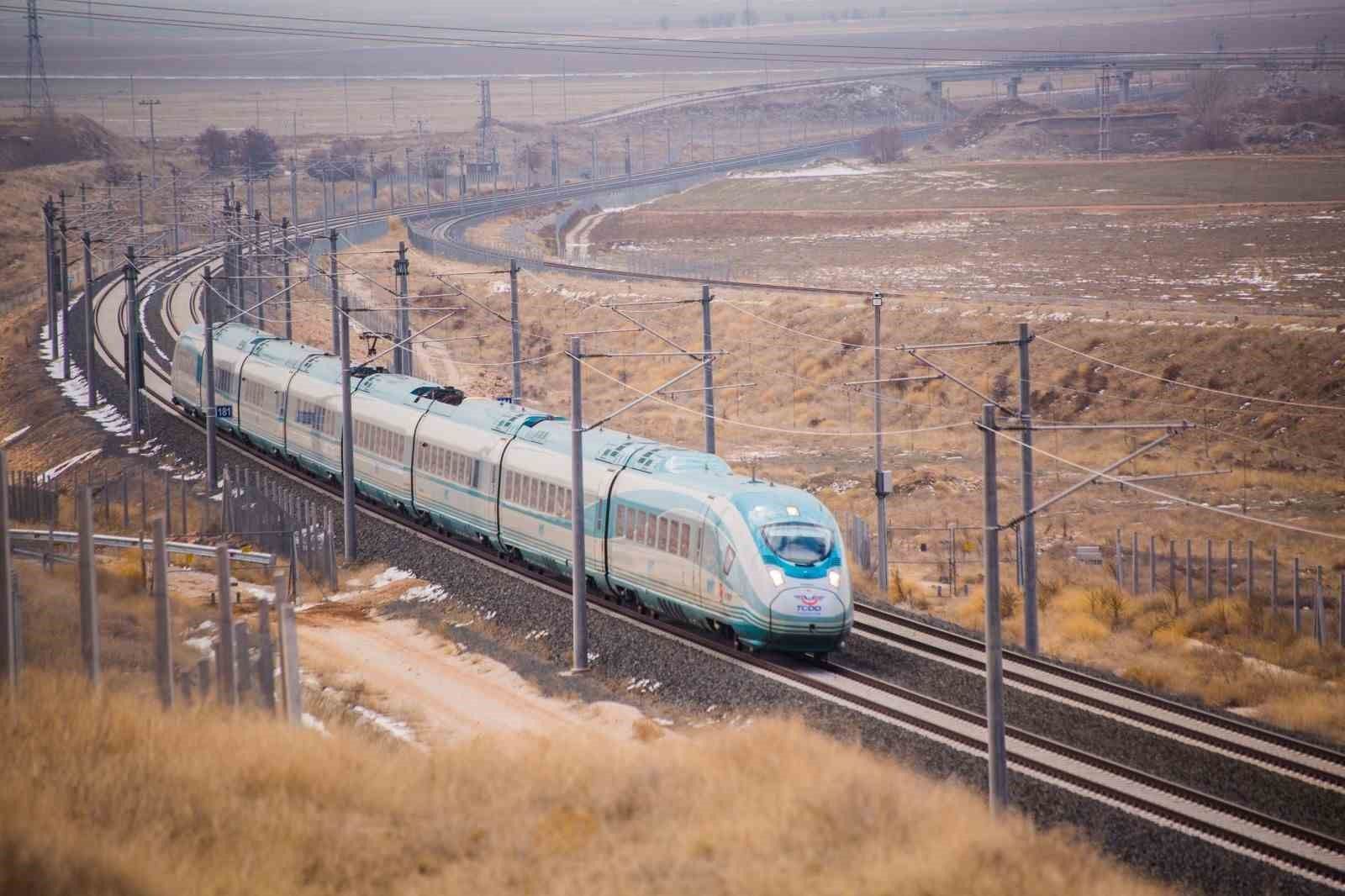 20261016Aw811475