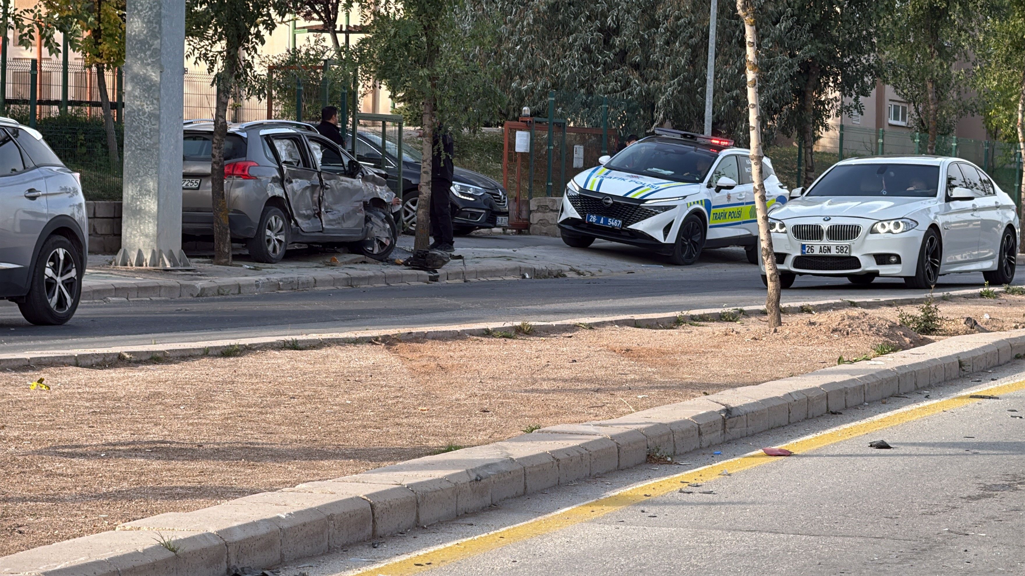 Alkollü sürücü SUV aracı hurdaya çevirdi, 1 yaralı!