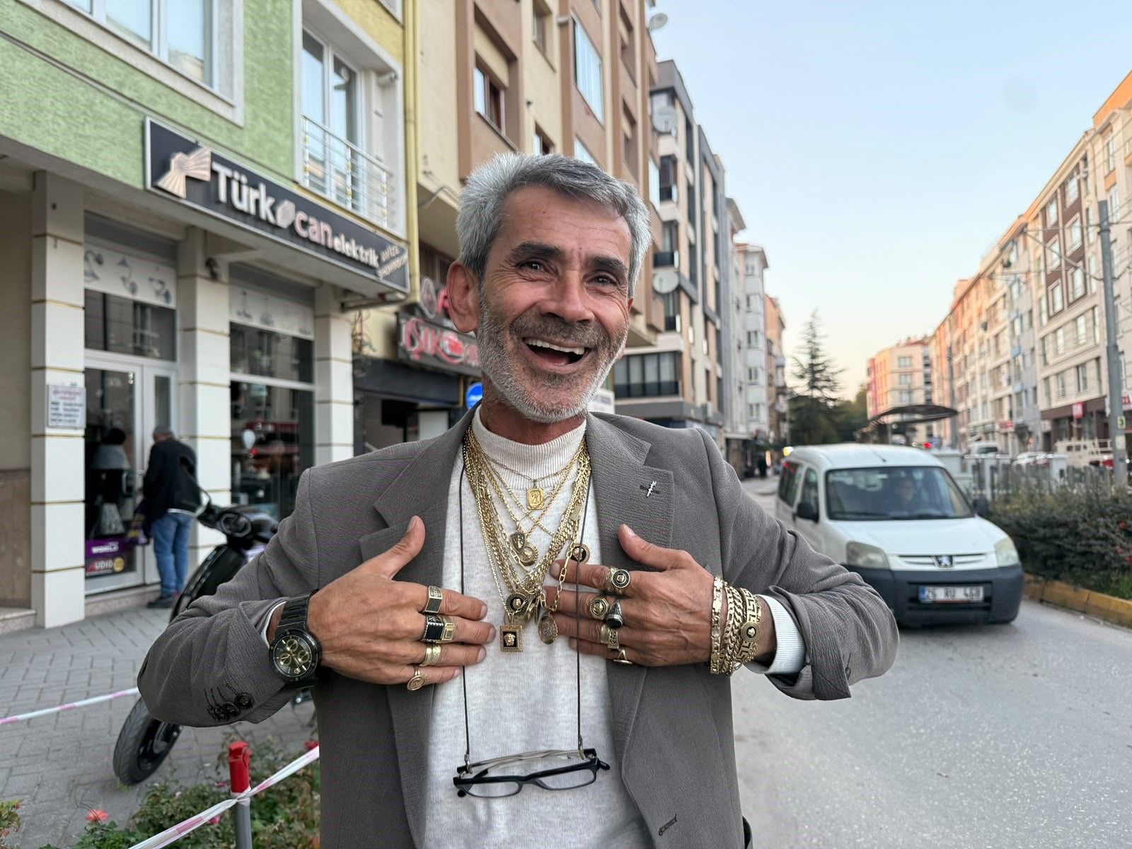 A W819217 02