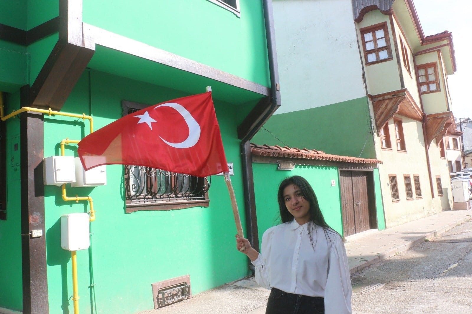Eskişehir’de Cumhuriyet Coşkusu Gençlik Tiyatrosuyla Sahneye Taşındı!