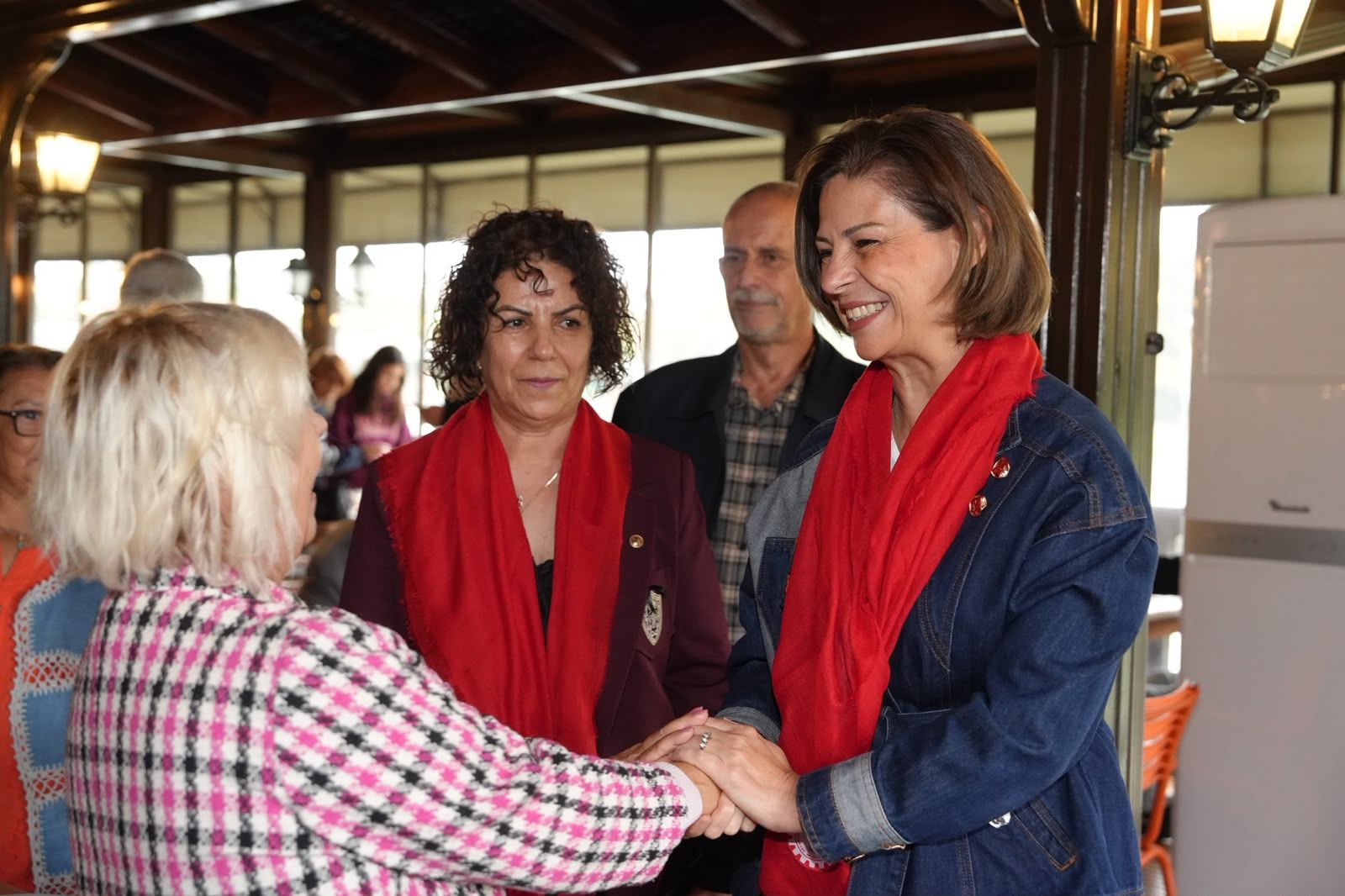 Başkan Ünlüce Emekli̇lerle Dayanişma Sofrasinda Buluştu (5)