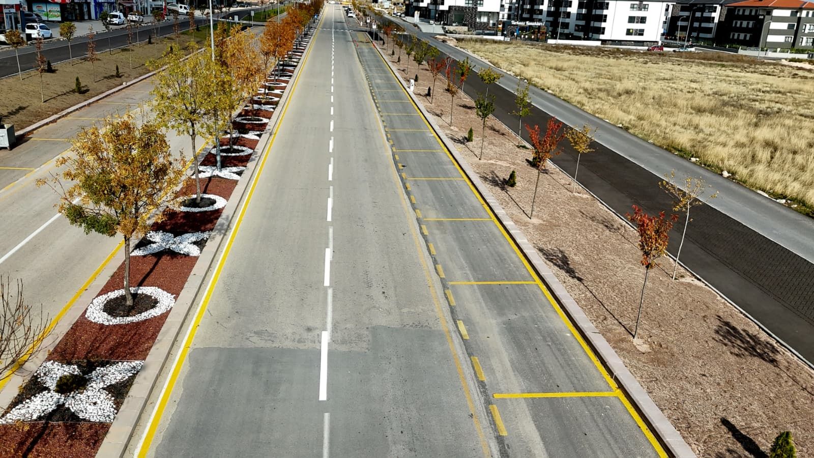 Aşağı Söğütönü Yol Çizgileri Ve Park Alanları Tamamlandı