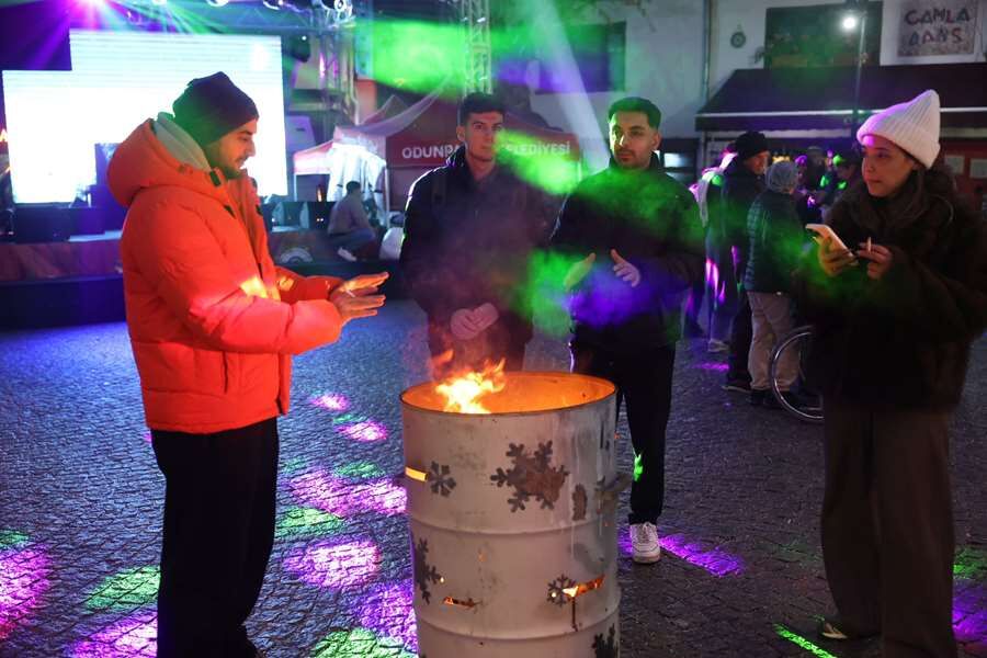 Eskişehir'de Yeni Yıl Pazarı heyecanı