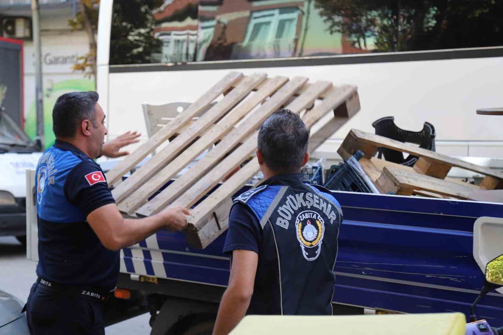Eskişehir’de Zabıtadan Kaldırım İşgallerine Sıkı Denetim