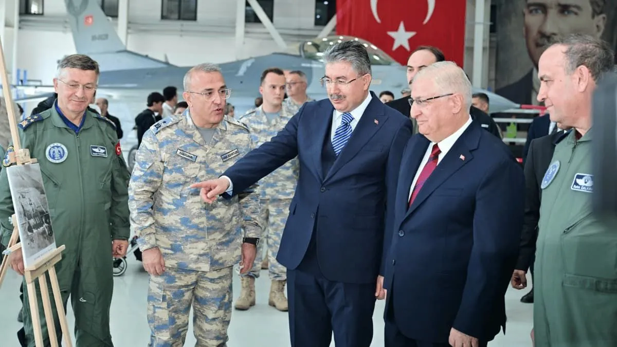 Eskisehirdeki Hava Bakim Fabrikasi 100 Yasinda