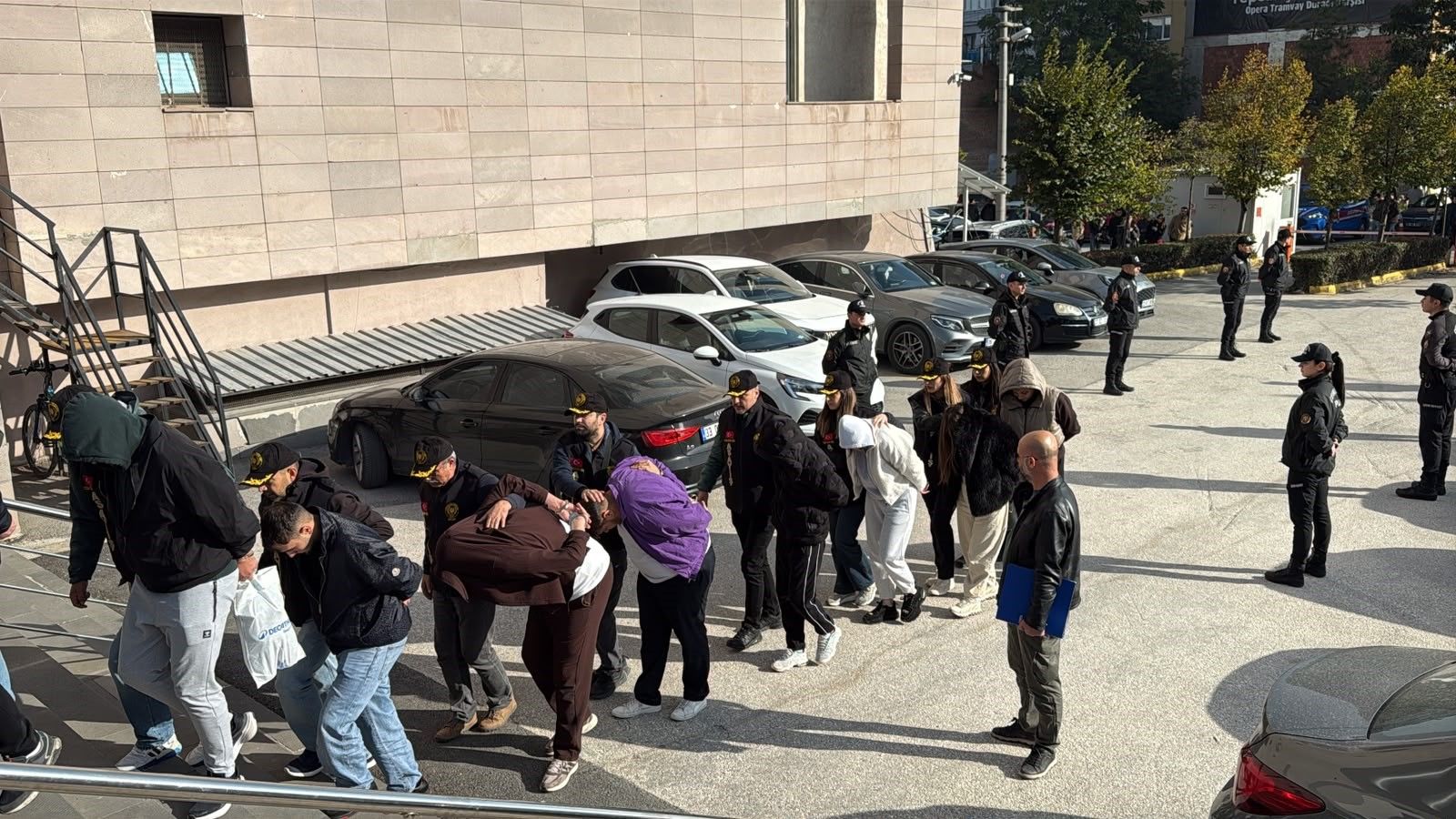 Eskişehir Merkezli 5 İlde Şafak Operasyonu