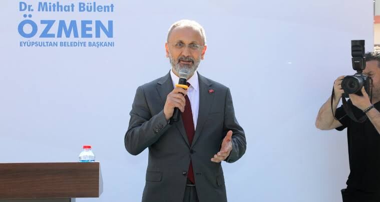 Eyüpsultan Belediye Başkanı Mithat Bülent Özmen gözaltına alındı