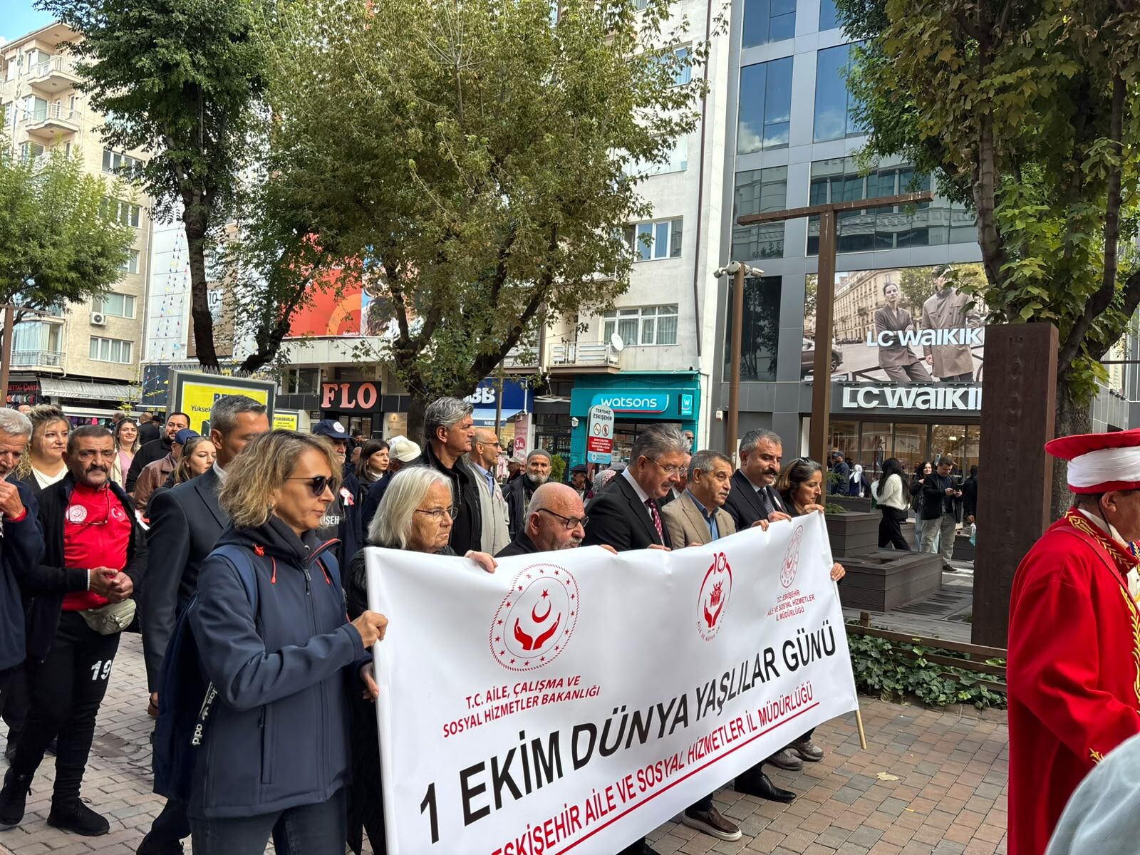 1 Ekim Dünya Yaşlılar Günü