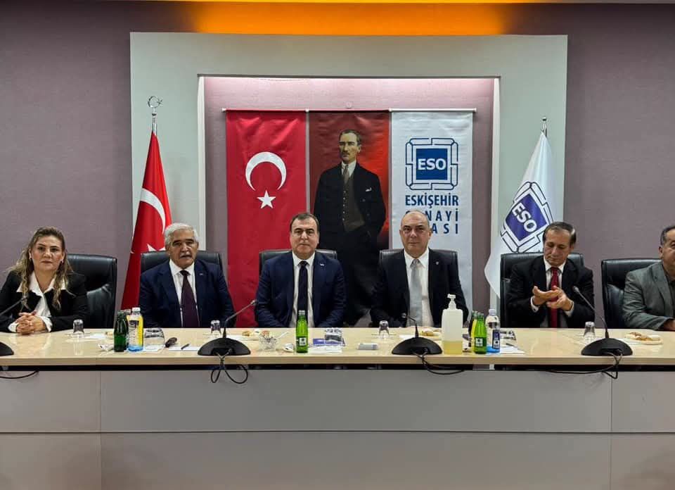 MHP heyeti Eskişehir Sanayi Odası Başkanı Celalettin Kesikbaş ile bir araya geldi