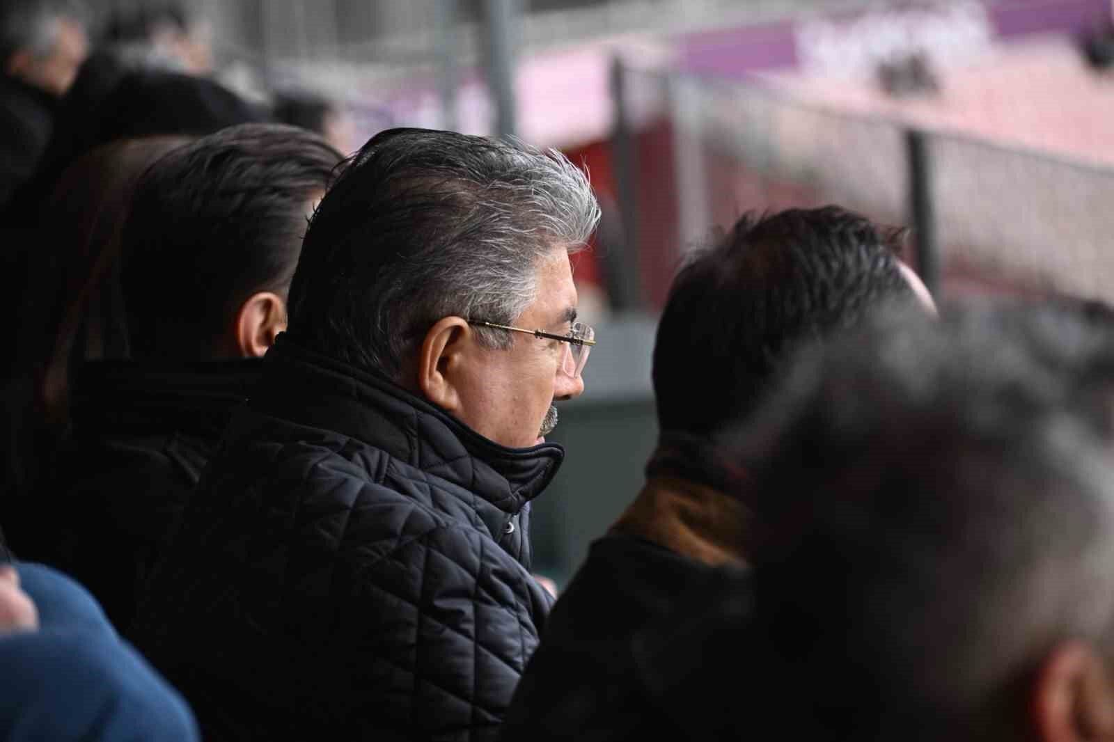 vali yılmaz