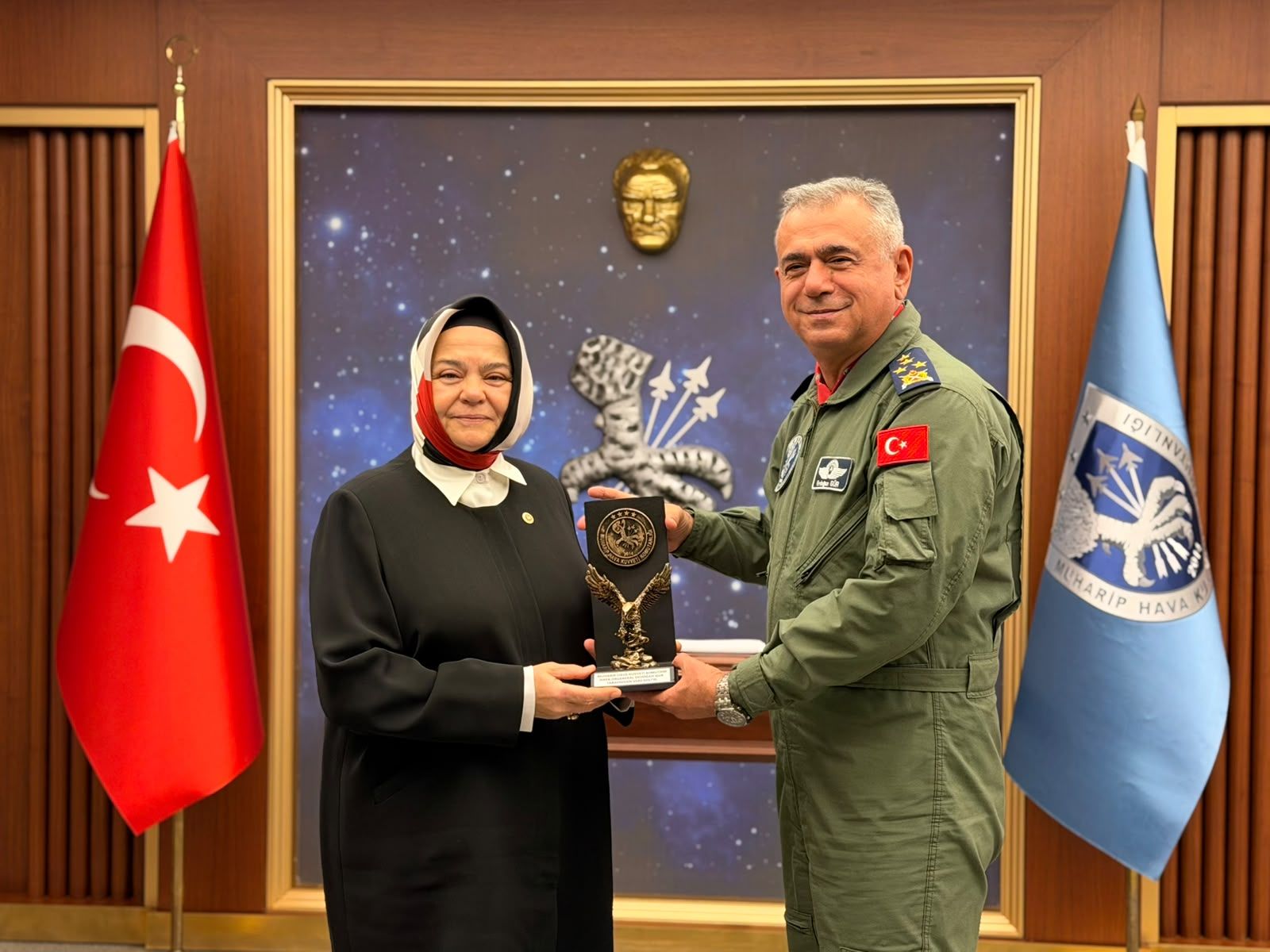 AK Parti Eskişehir Milletvekili Prof. Dr. Ayşen Gürcan’dan Kent Protokolü ve İş Dünyasına Ziyaret